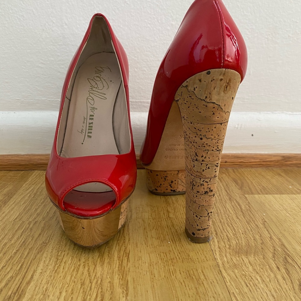 Pumps - Picture 2 of 2